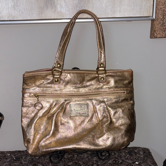 Metallic Gold authentic coach Tote Bag with zipper compartment 16x13 - Picture 1 of 7